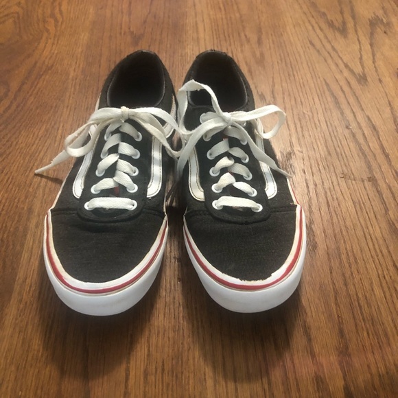 Vans Old Skool size kids 2. GUC - Picture 1 of 7